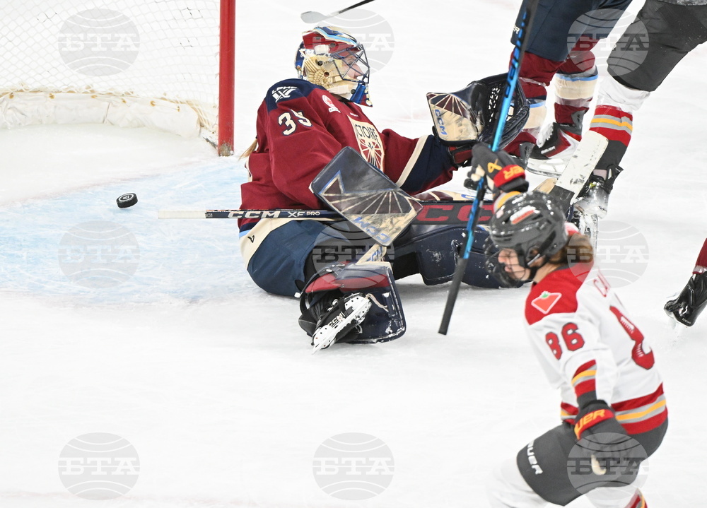 PWHL Charge Victoire Hockey