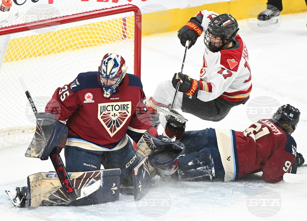 PWHL Charge Victoire Hockey