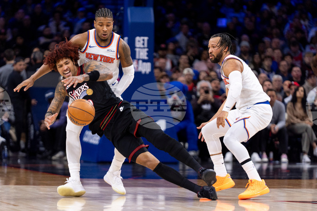 Knicks 76ers Basketball