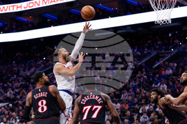 Knicks 76ers Basketball