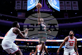 Knicks 76ers Basketball