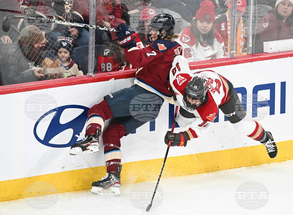 PWHL Charge Victoire Hockey