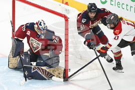 PWHL Charge Victoire Hockey