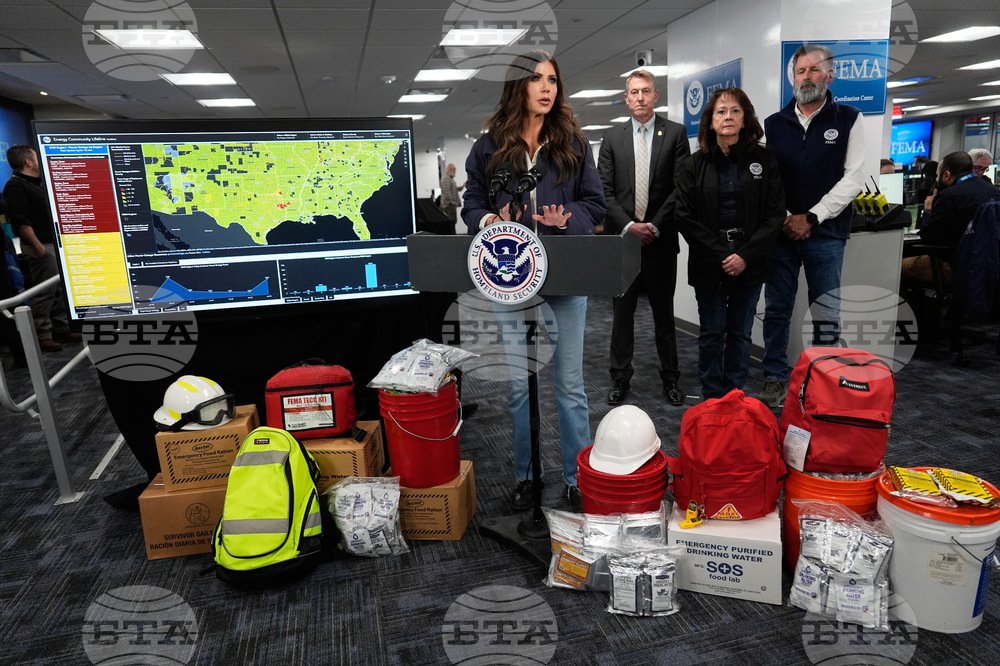 Homeland Secretary Kristi Noem