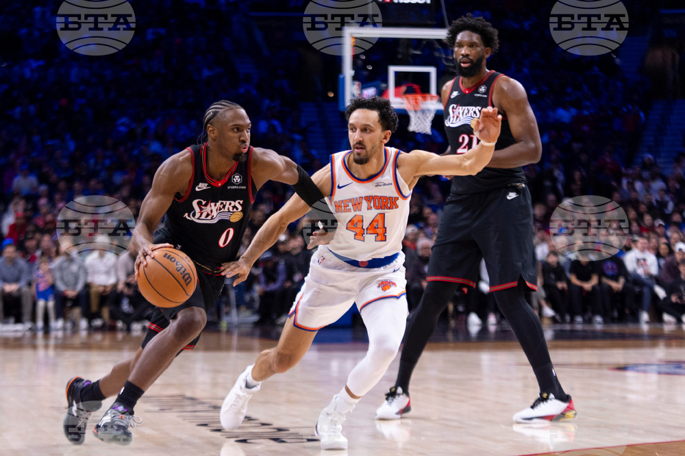 Knicks 76ers Basketball