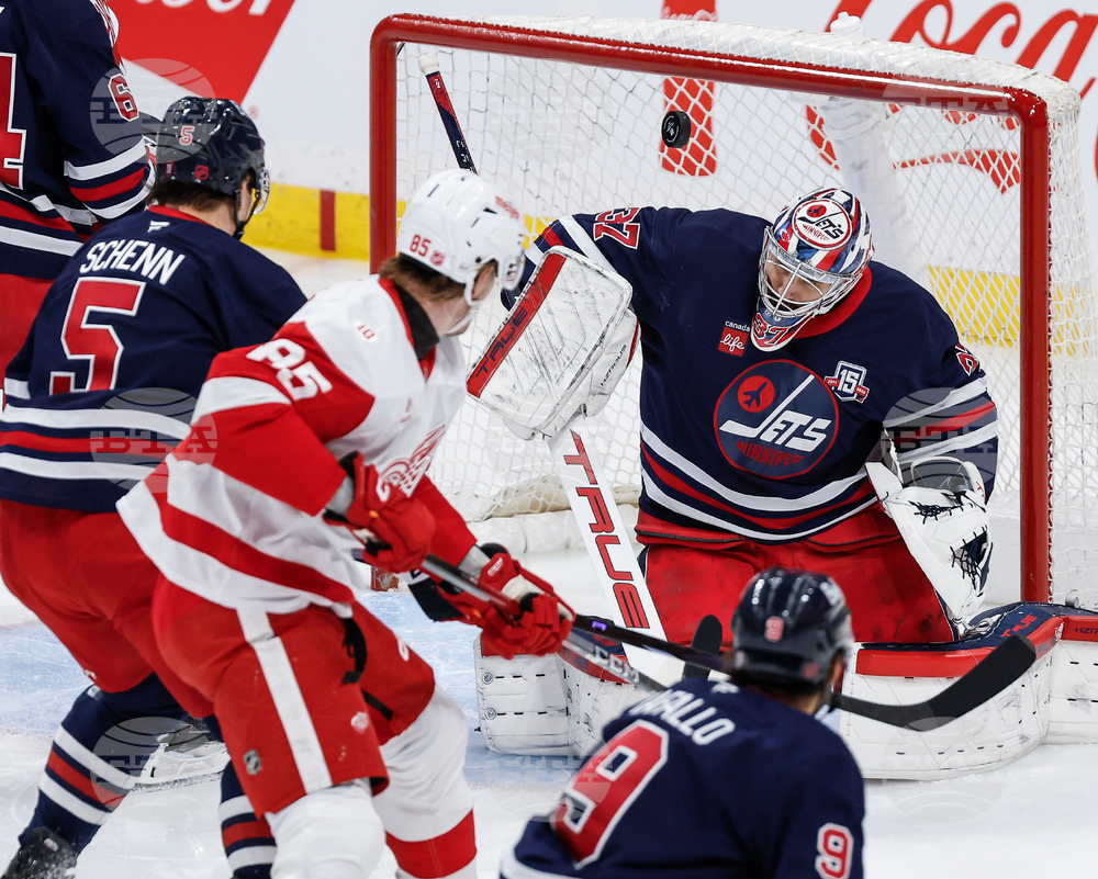 Red Wings Jets Hockey