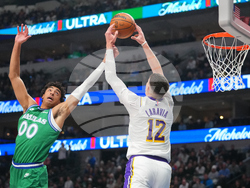 Lakers Mavericks Basketball