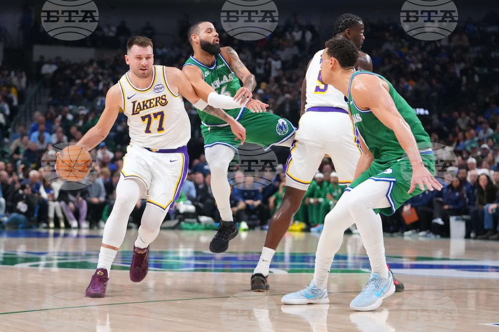 Lakers Mavericks Basketball