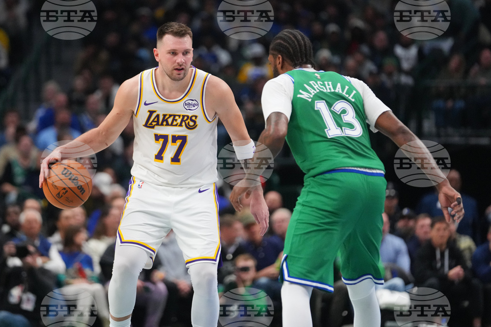 Lakers Mavericks Basketball