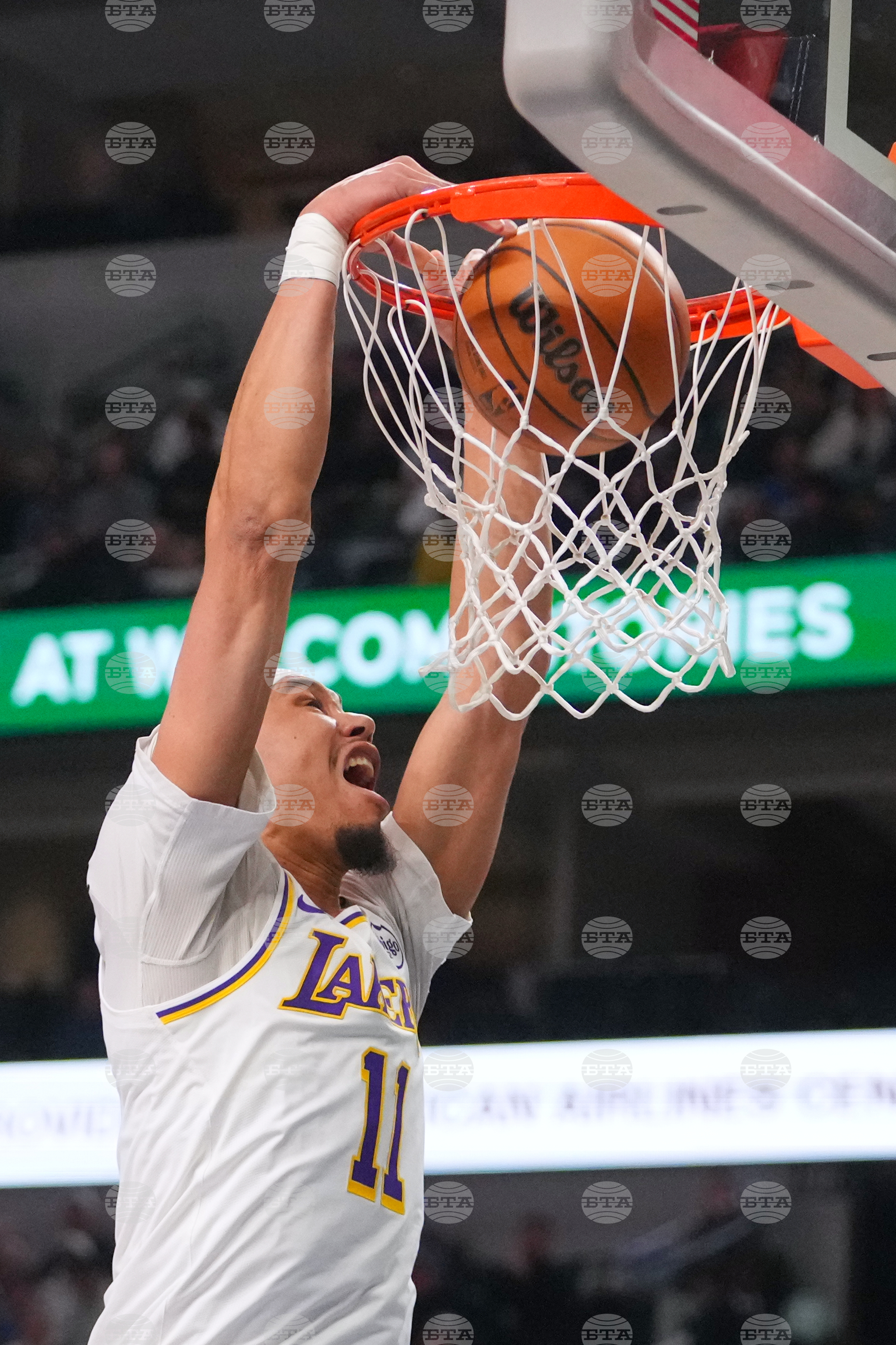 Lakers Mavericks Basketball