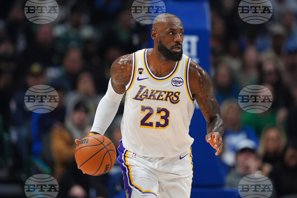 Lakers Mavericks Basketball