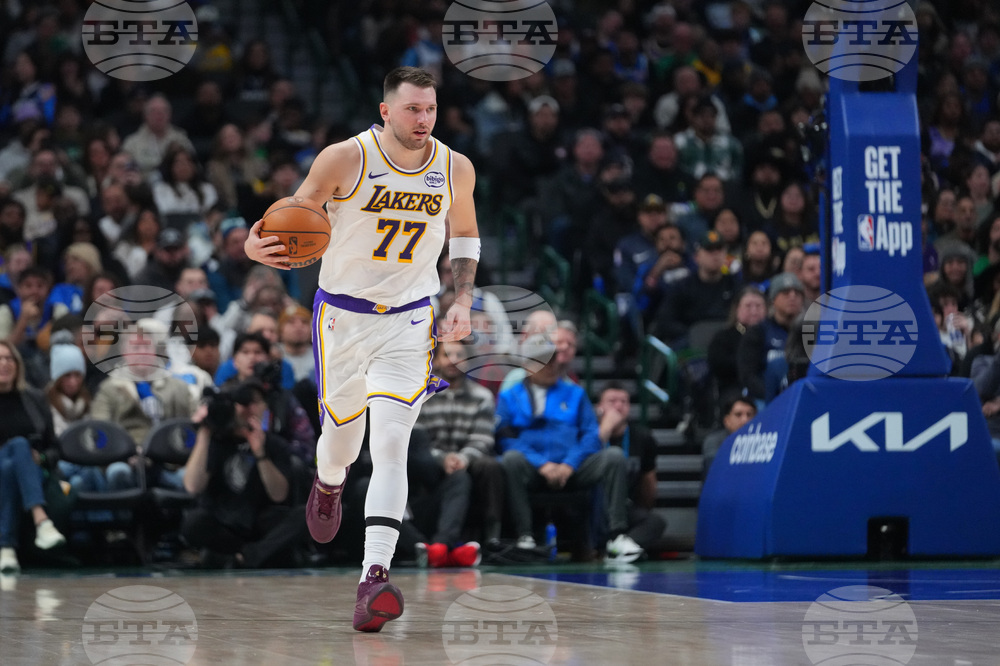 Lakers Mavericks Basketball