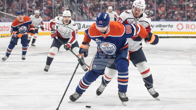 Хеттрик на Еван Бушар за Едмънтън в мач номер 400 в НХЛ, Детройт вкара четири гола в третия период в Уинипег