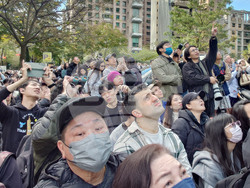Taiwan Alex Honnold Taipei 101