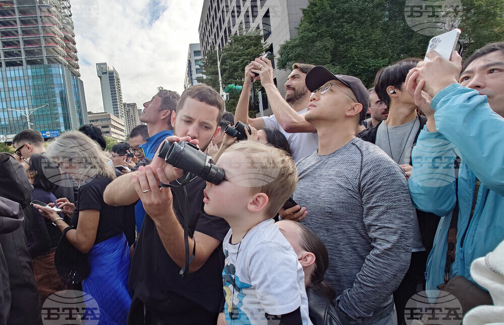 Taiwan Alex Honnold Taipei 101