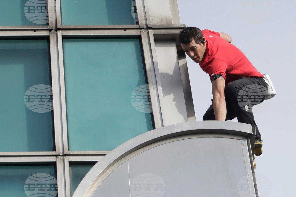 Taiwan Alex Honnold Taipei 101