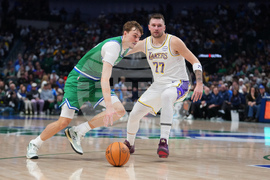 Lakers Mavericks Basketball