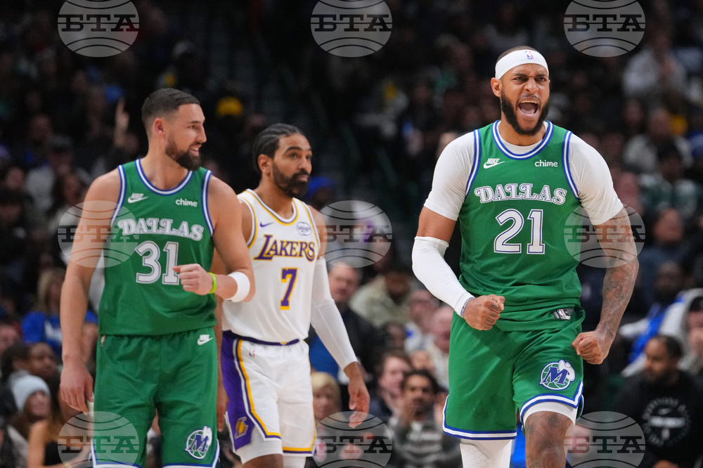 Lakers Mavericks Basketball