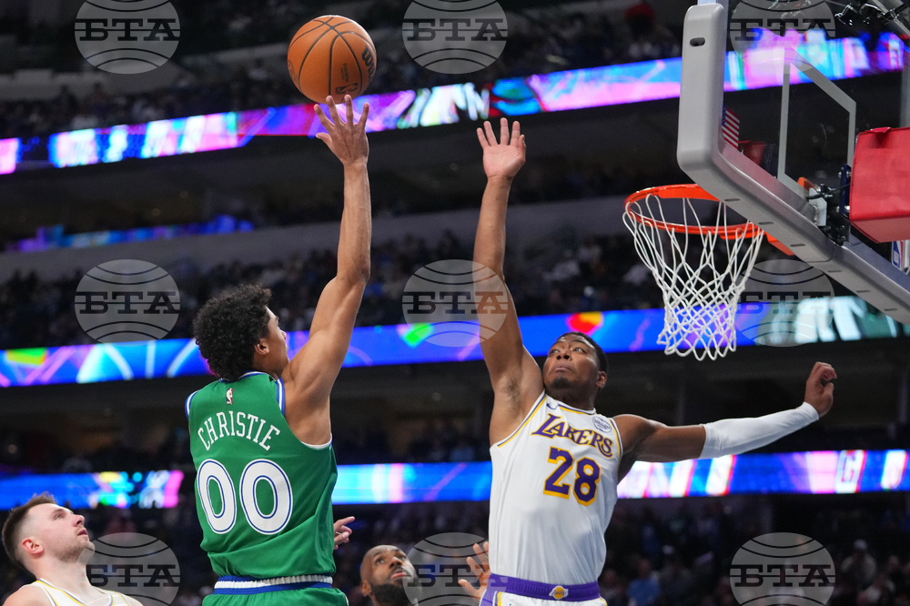 Lakers Mavericks Basketball