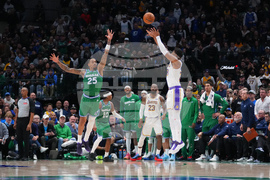 Lakers Mavericks Basketball