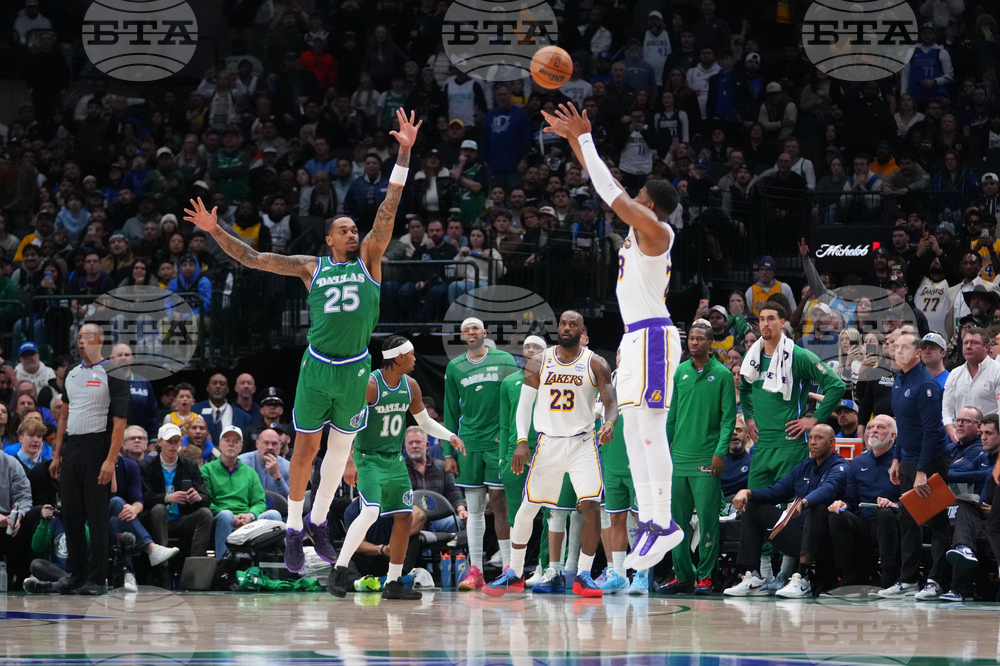 Lakers Mavericks Basketball