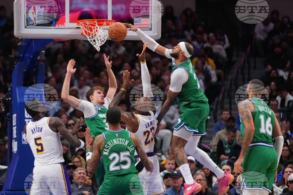 Lakers Mavericks Basketball