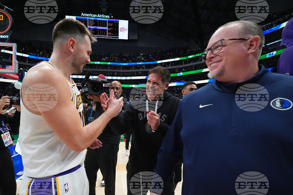 Lakers Mavericks Basketball