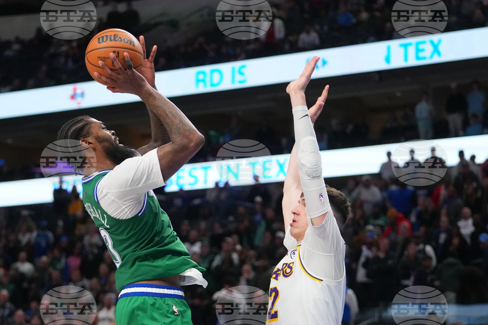 Lakers Mavericks Basketball