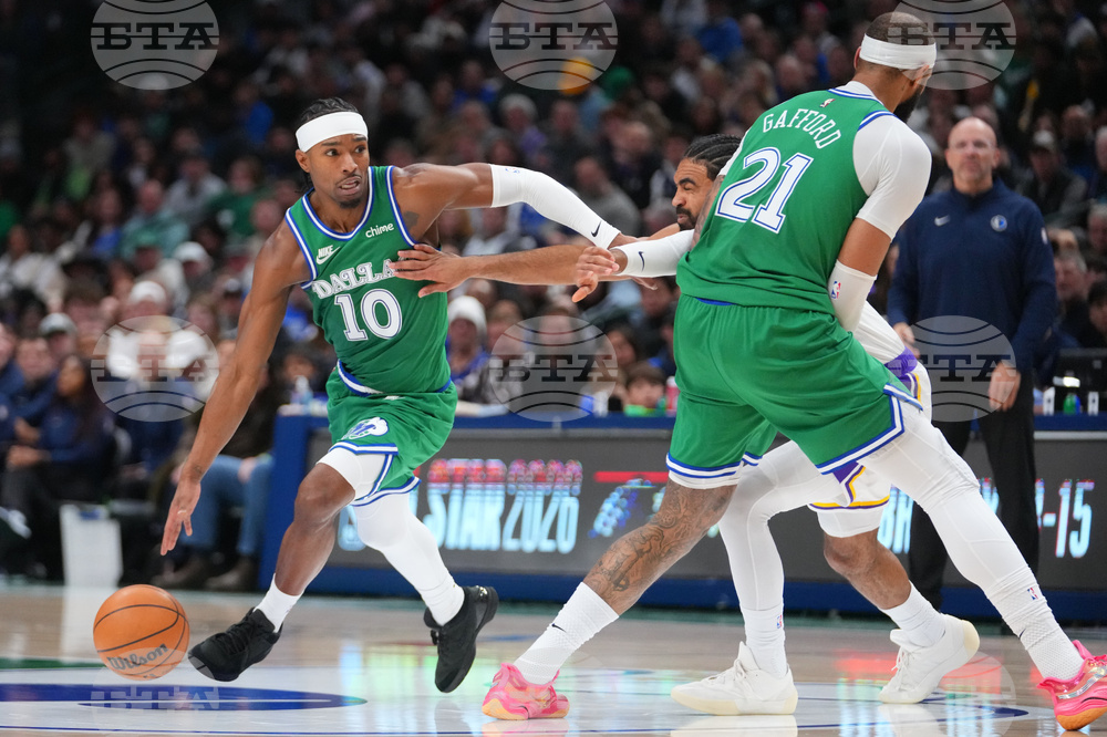 Lakers Mavericks Basketball