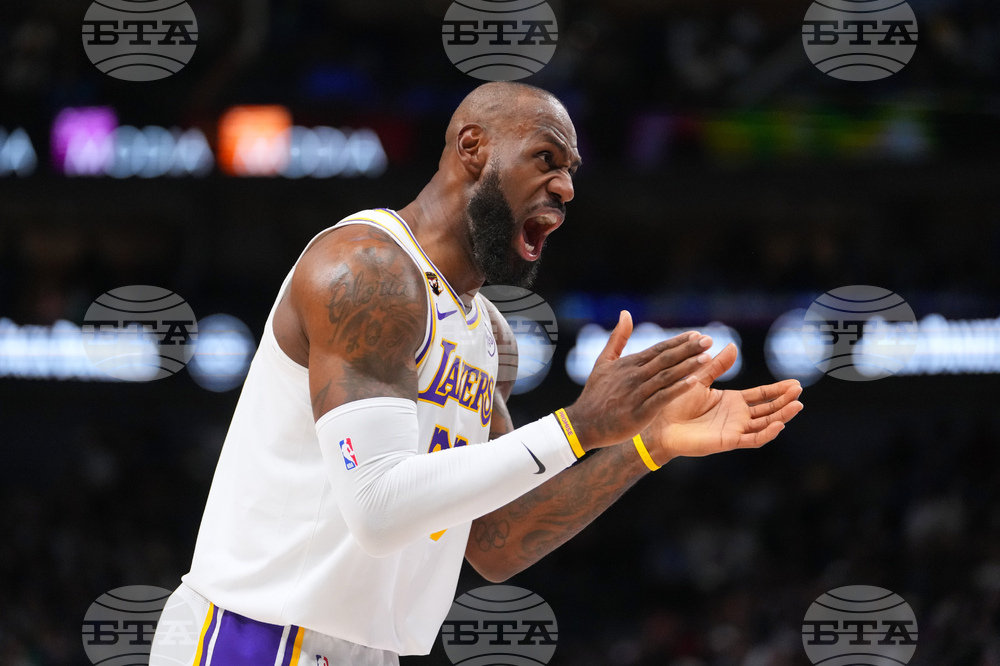 Lakers Mavericks Basketball