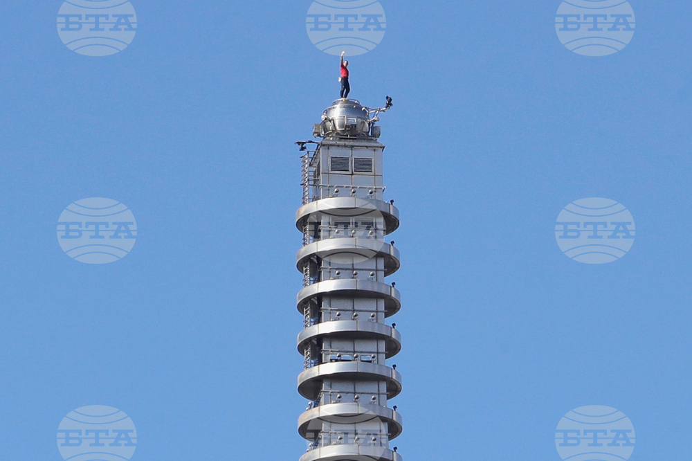 Taiwan Alex Honnold Taipei 101