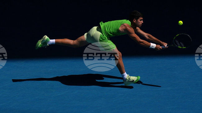 Карлос Алкарас е на четвъртфинал на „Аустрелиън Оупън“ след победа в три сета над американеца Томи Пол