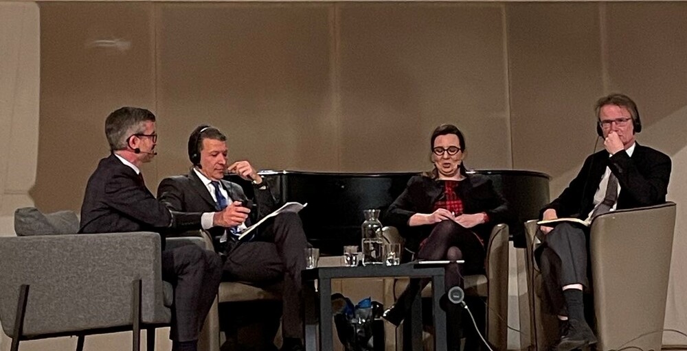 Община Ловеч: Кметът на Ловеч участва в конференция във Френския институт в България