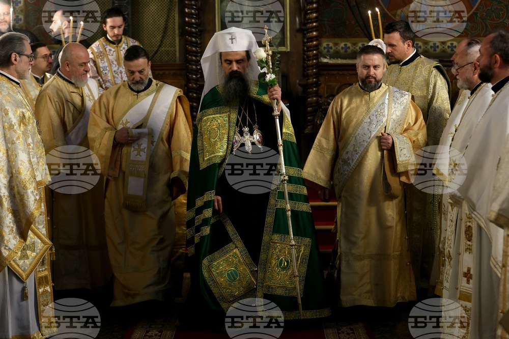 Празнична утреня в митрополитската катедрала „Св. великомъченица Неделя“ - патриарх Даниил и митрополит Хризостом