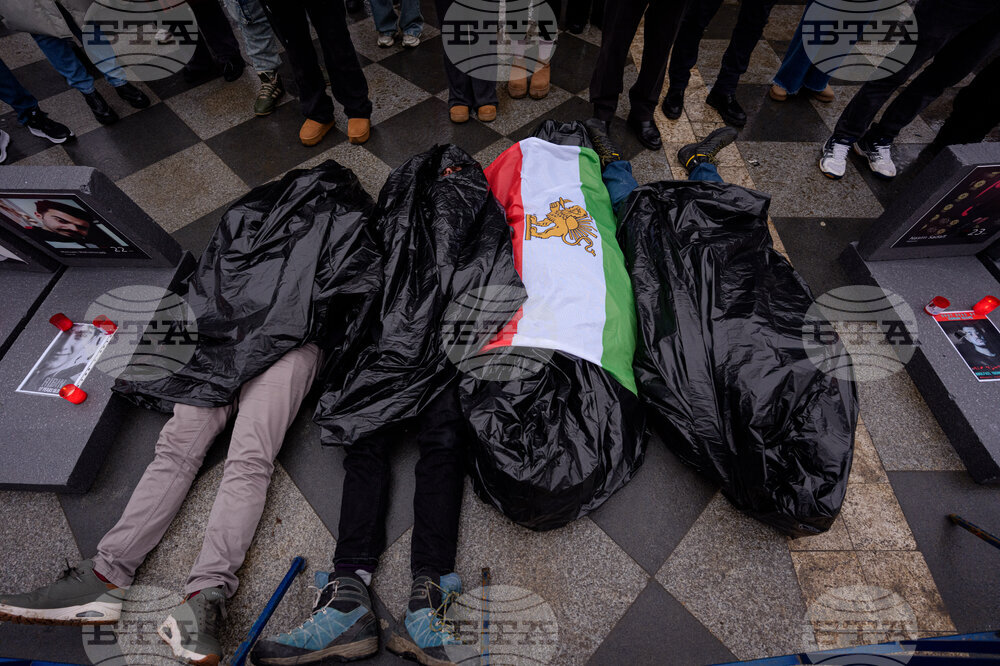 APTOPIX Romania Iran Protests