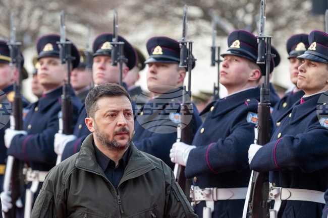 Зеленски заяви, че Русия се опитва да прекъсне връзките между украинските градове