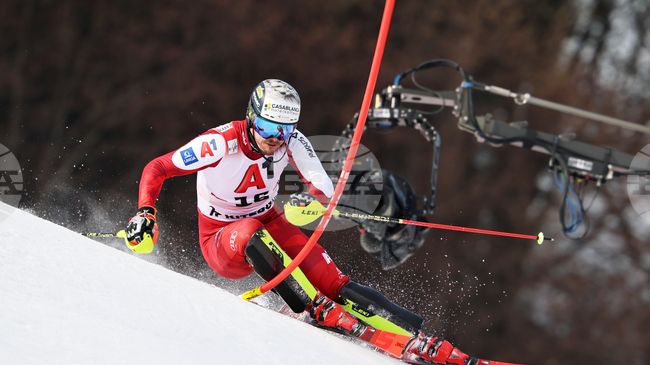 Мануел Фелер с първа победа на слалома в Кицбюел, Алберт Попов завърши 22-и