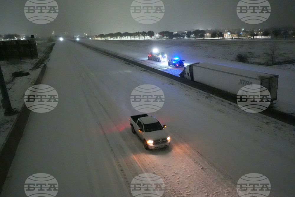 APTOPIX Winter Weather Texas