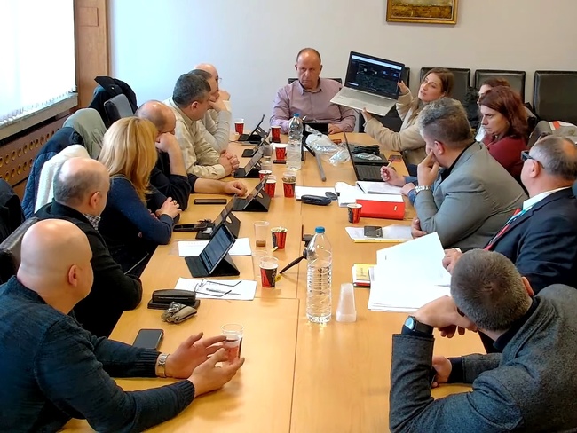 “Вода за Омуртаг” в Общинския съвет на Шумен предизвика нарочна комисия за водата