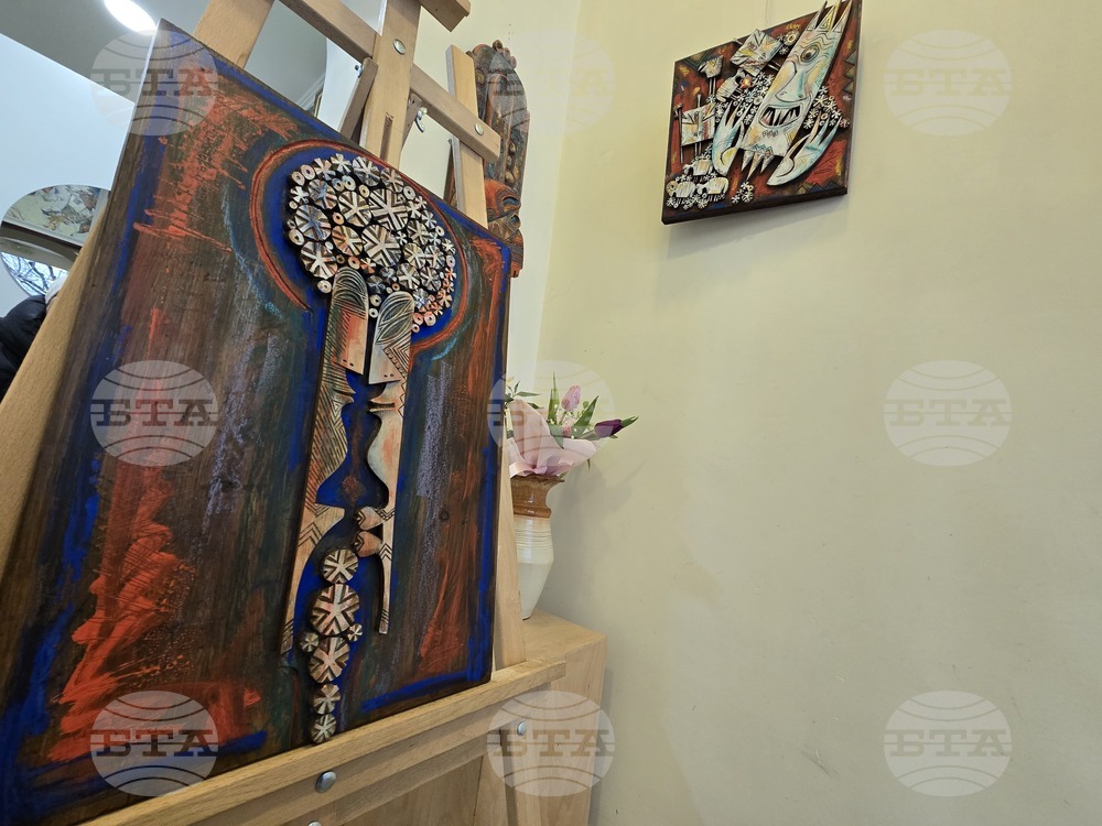 Изложба с 14 непоказвани дърворезби на Атанас Янев е представена в Благоевград