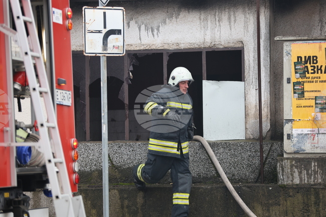 Загинал е един човек, пожарите в страната през изминалото денонощие са 40