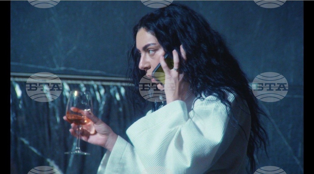 Film Review - The Moment