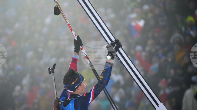 Ерик Перо спечели масовия старт в Нове Место и оглави класирането за Световната купа по биатлон