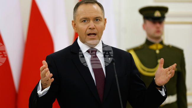 Полският президент наложи вето на съдебната реформа, като по този начин задълбочи враждата си с правителството