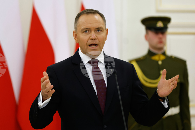 Полският президент наложи вето на съдебната реформа, като по този начин задълбочи враждата си с правителството