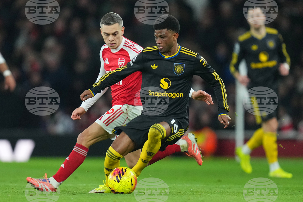 Адам Диало от Манчестър Юнайтед се подигра с фен на Арсенал