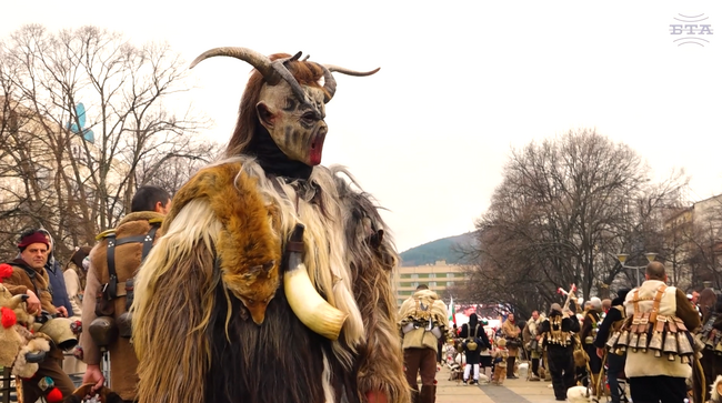 Над 13 хиляди участници от всички етнографски области се включиха в XXXII издание на Международния фестивал „Сурва“ в Перник