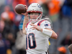 Patriots Broncos Football