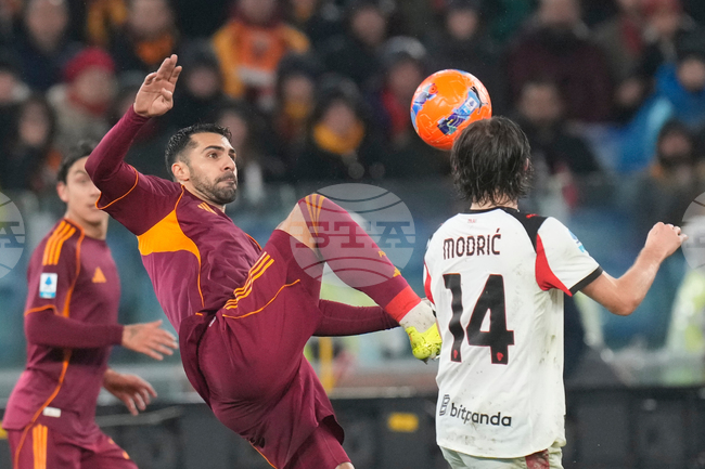 Турският национал Зеки Челик напуска Рома след края на сезона