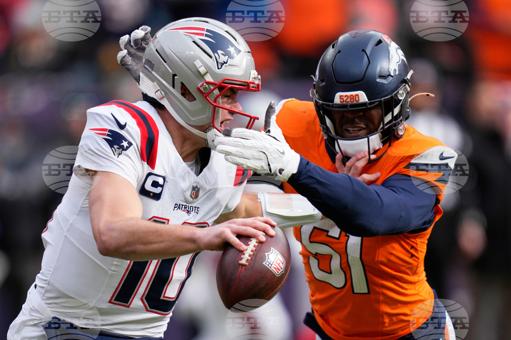 APTOPIX Patriots Broncos Football